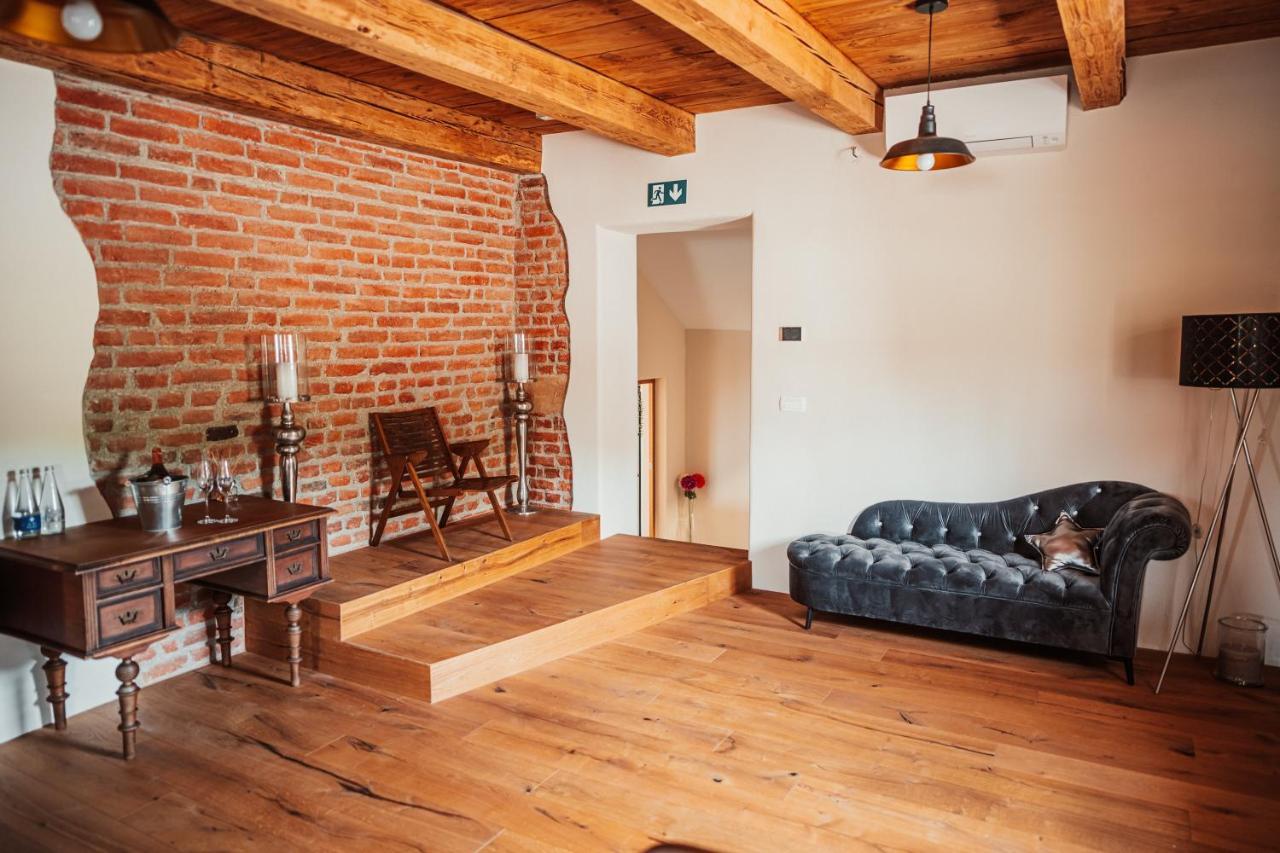 Ferienwohnung Kocbek Since 1929 Sveti Jurij ob Scavnici Exterior foto
