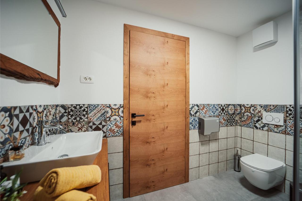 Ferienwohnung Kocbek Since 1929 Sveti Jurij ob Scavnici Exterior foto